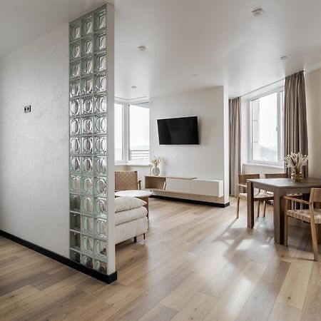 77 Views Apartments By Inshi Lviv Eksteriør bilde