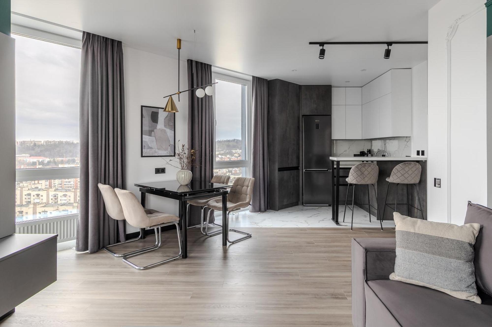 77 Views Apartments By Inshi Lviv Eksteriør bilde