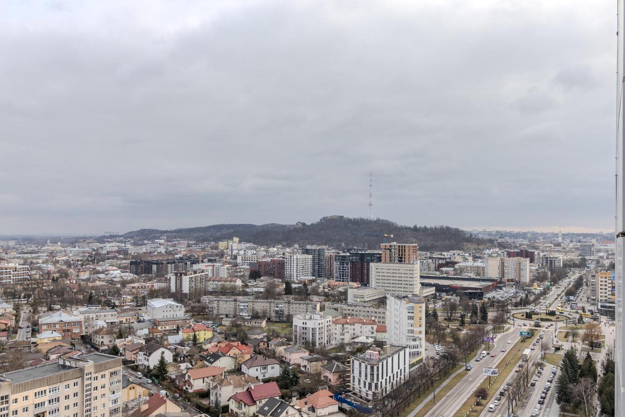 77 Views Apartments By Inshi Lviv Eksteriør bilde